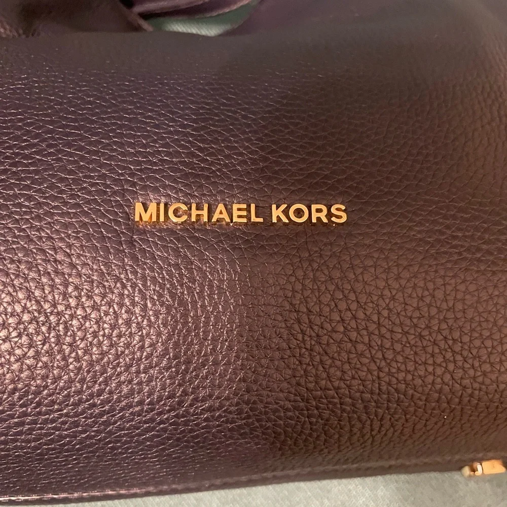 Michael Kors Newbury Pebbled Leather Chain Tote Bag dark navy EUC - Picture 6 of 14